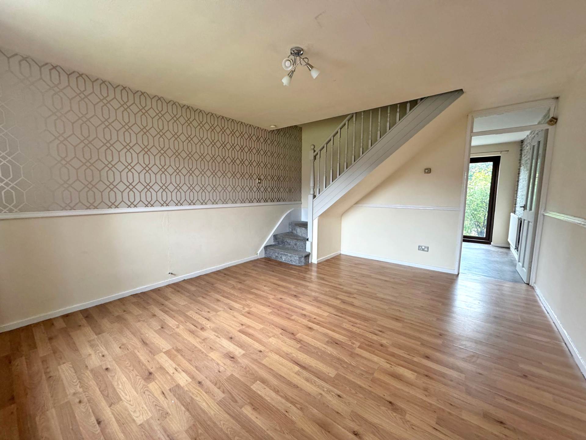 Additional Property Image 2 bedroom Semi Detached to rent in Oldham 2