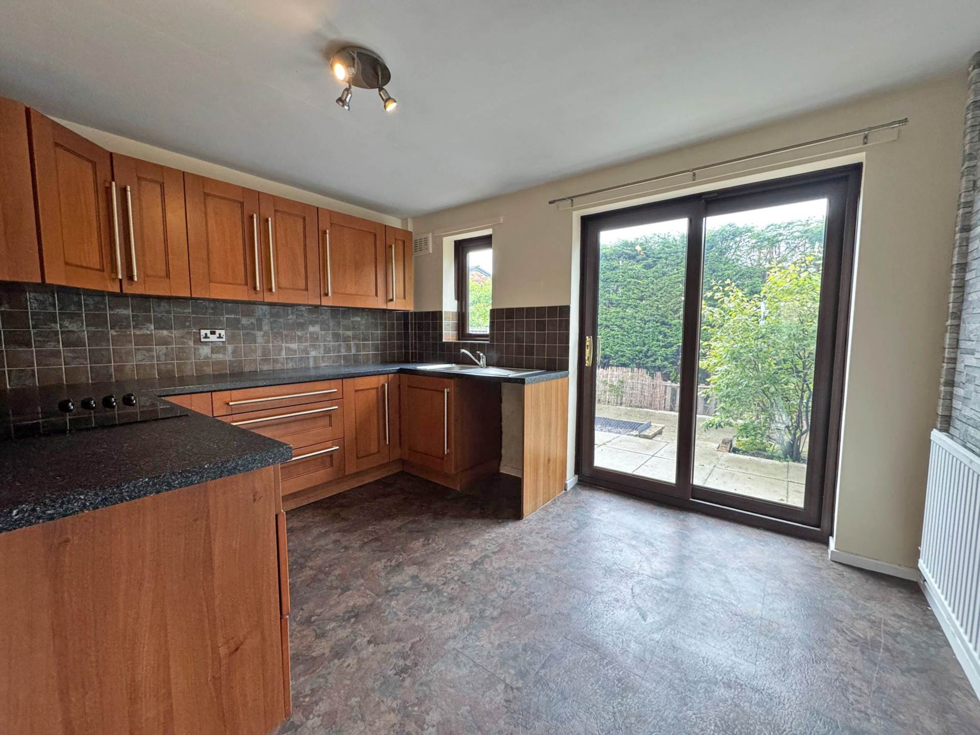 Additional Property Image 2 bedroom Semi Detached to rent in Oldham 3