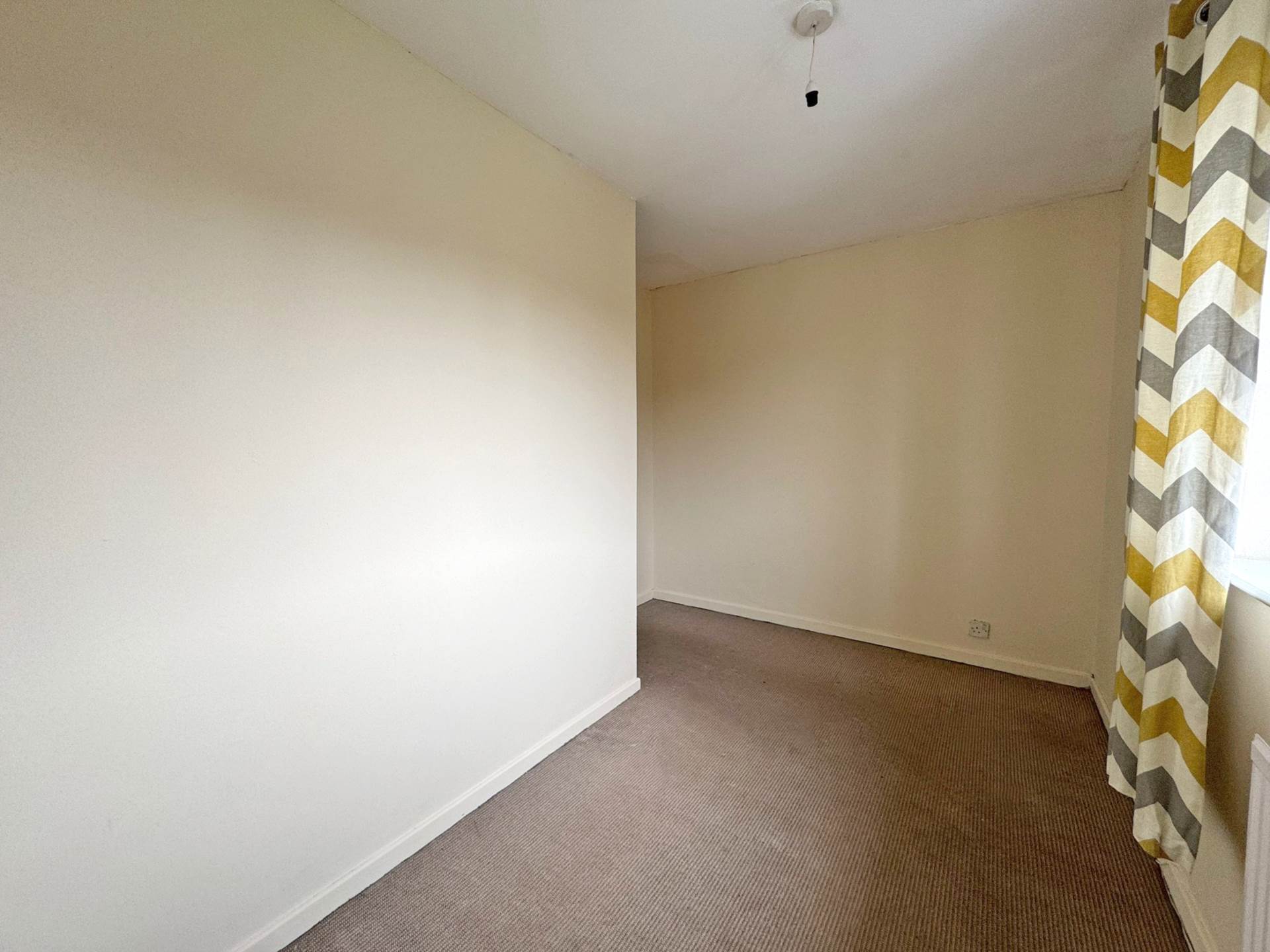 Additional Property Image 2 bedroom Semi Detached to rent in Oldham 7