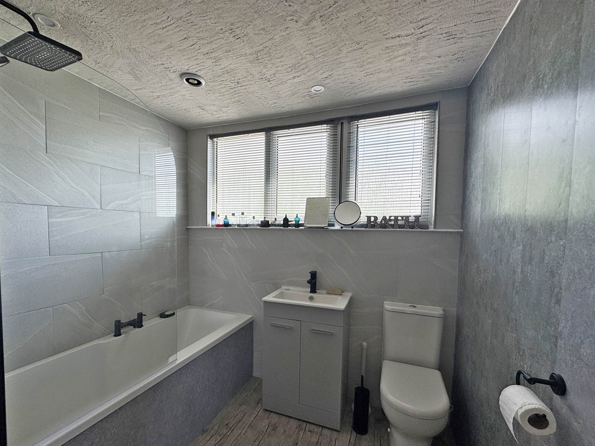Additional Property Image 3 bedroom Semi Detached for sale in Oldham 7
