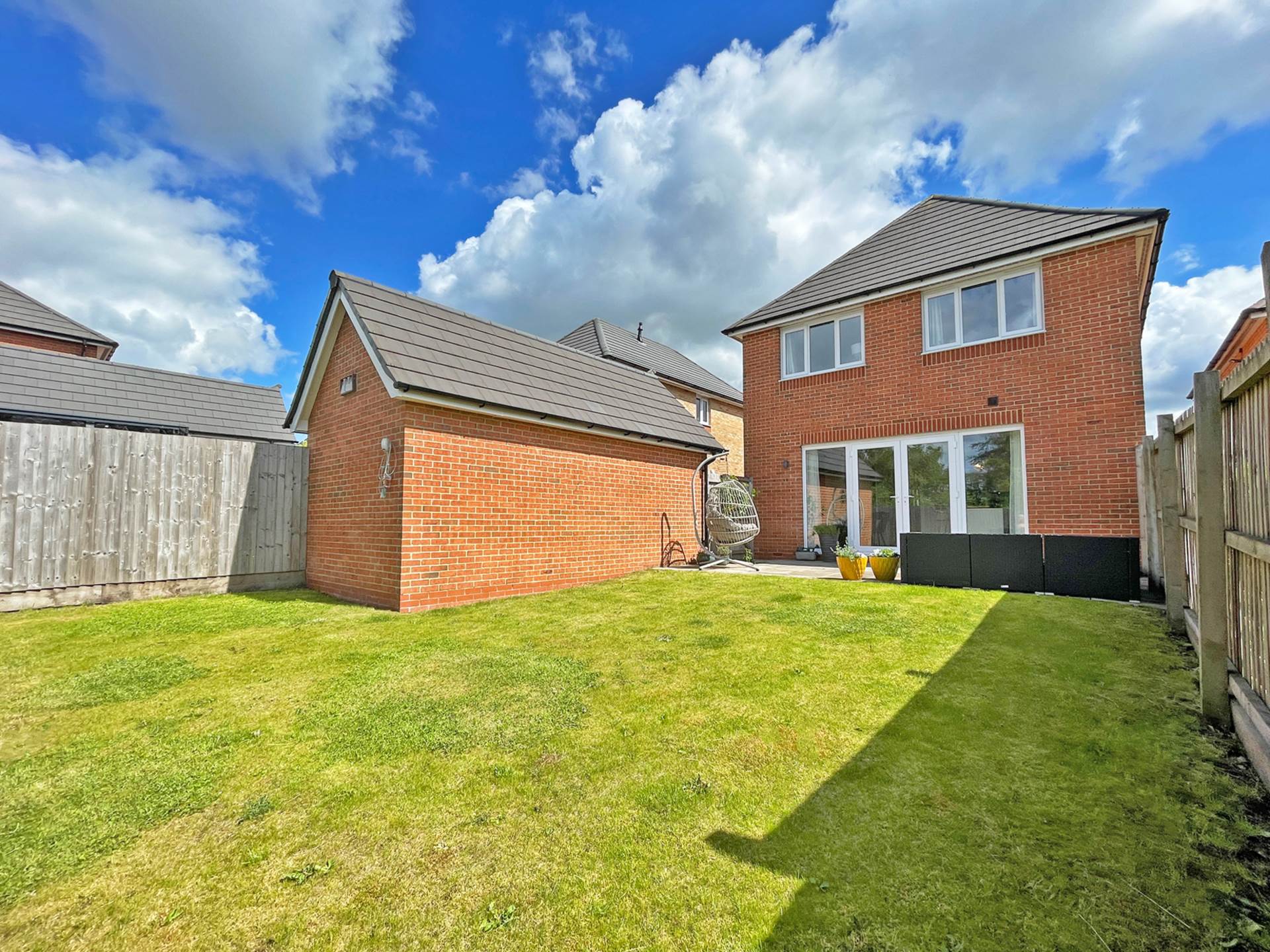 Additional Property Image 4 bedroom Detached for sale in Oldham 21