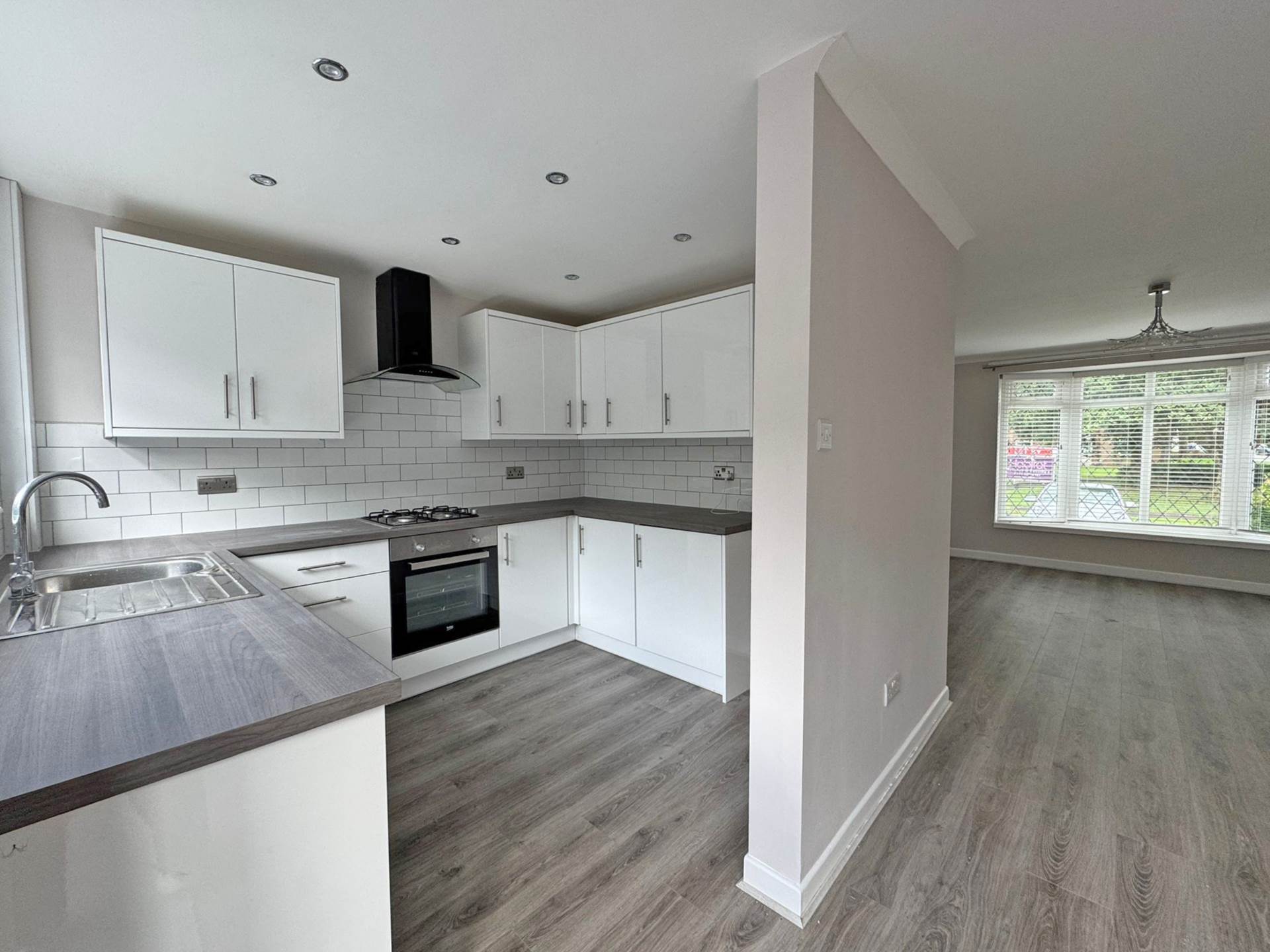 Additional Property Image 3 bedroom Town House to rent in Oldham 3