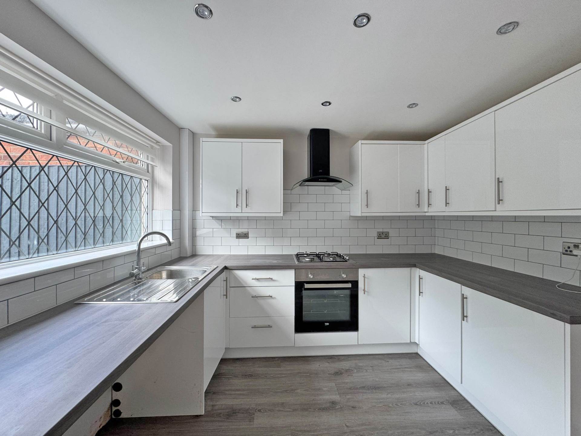 Additional Property Image 3 bedroom Town House to rent in Oldham 6