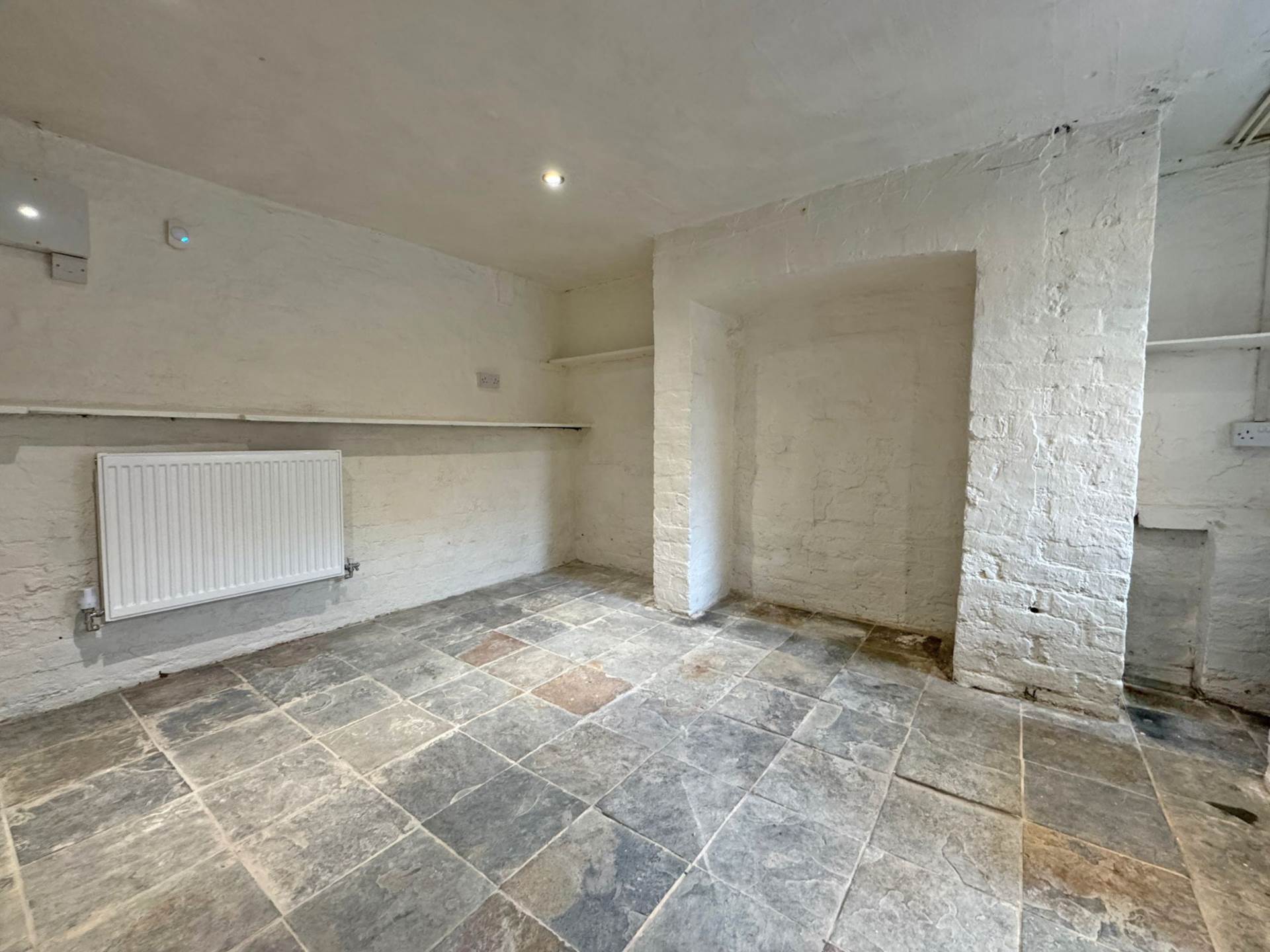 Additional Property Image 2 bedroom Terraced to rent in Oldham 11