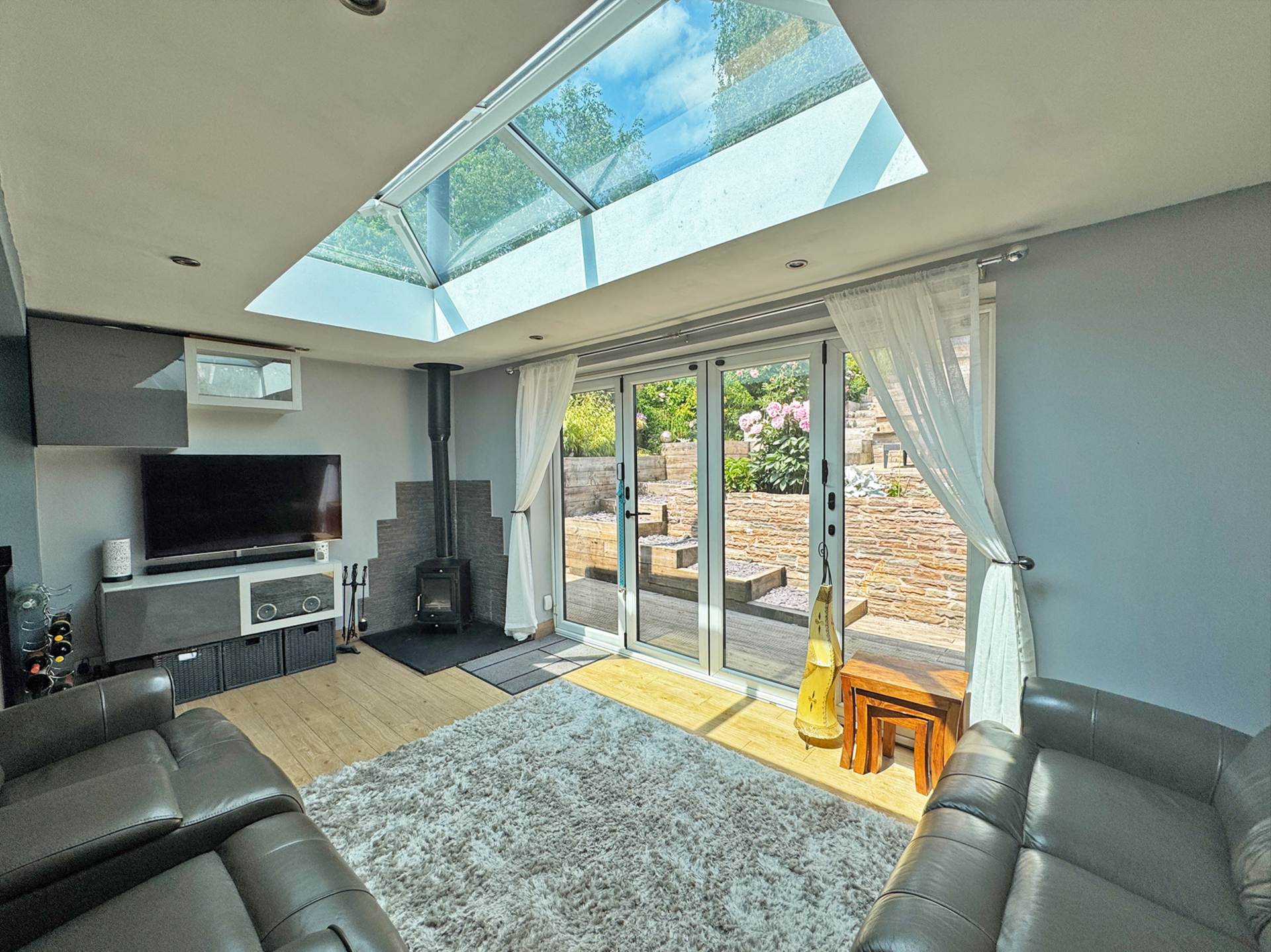 Additional Property Image 3 bedroom Link Detached House for sale in Oldham 4