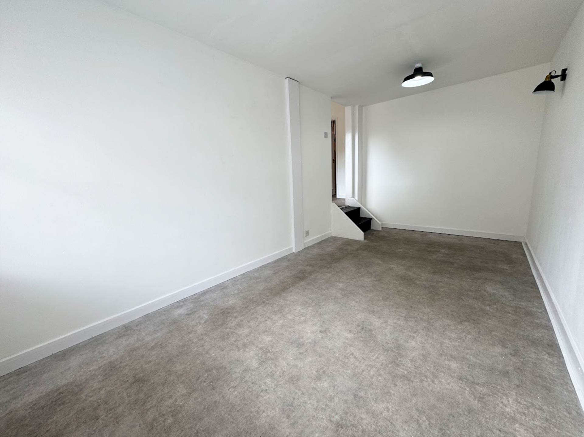Additional Property Image 3 bedroom Semi Detached for sale in Oldham 6