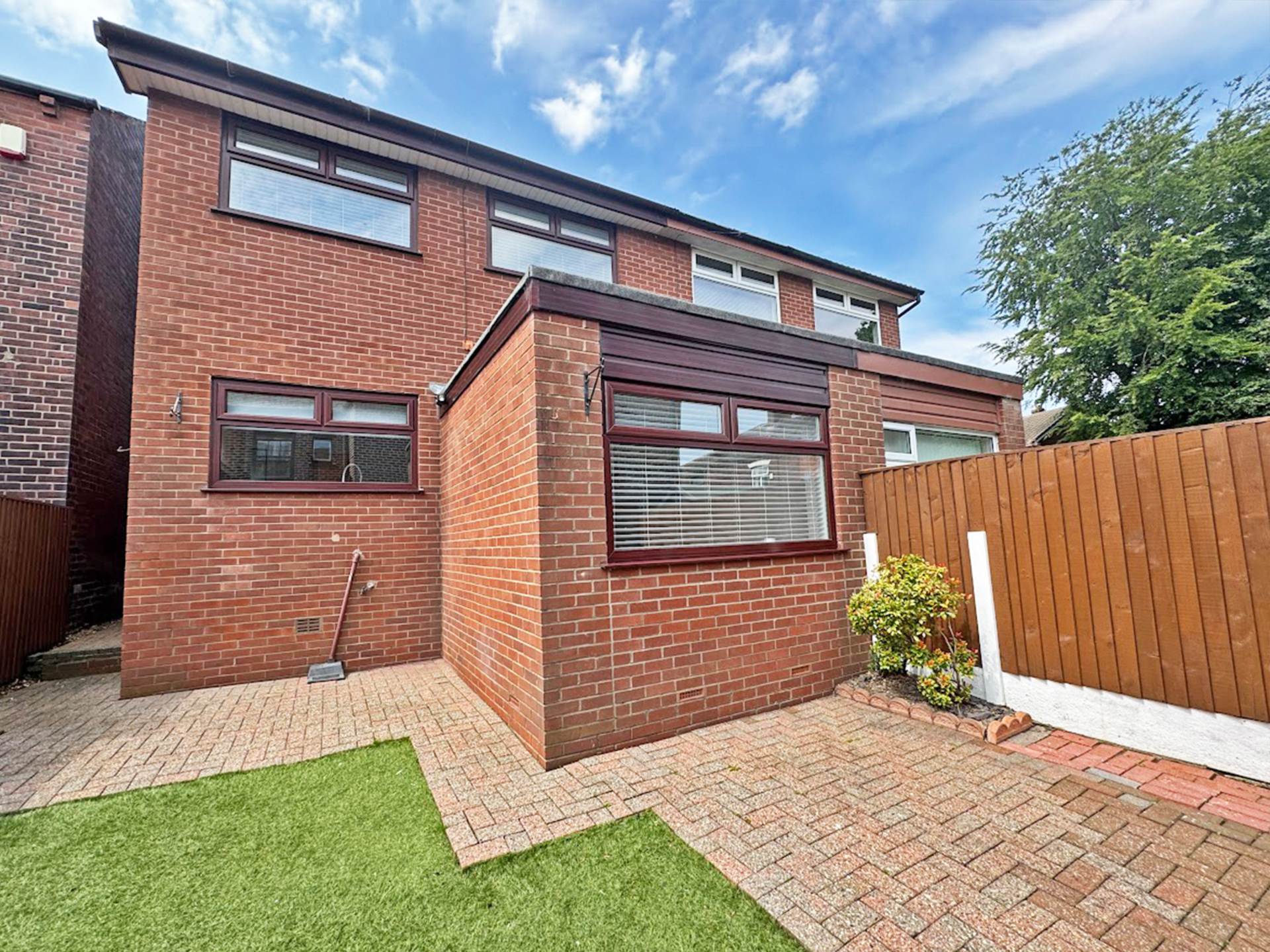 Additional Property Image 3 bedroom Semi Detached for sale in Oldham 13