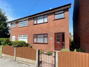 3 bedroom Semi Detached for sale in Oldham