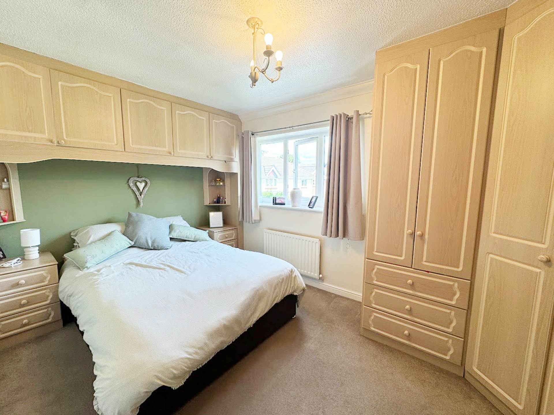 Additional Property Image 3 bedroom Detached for sale in Oldham 8