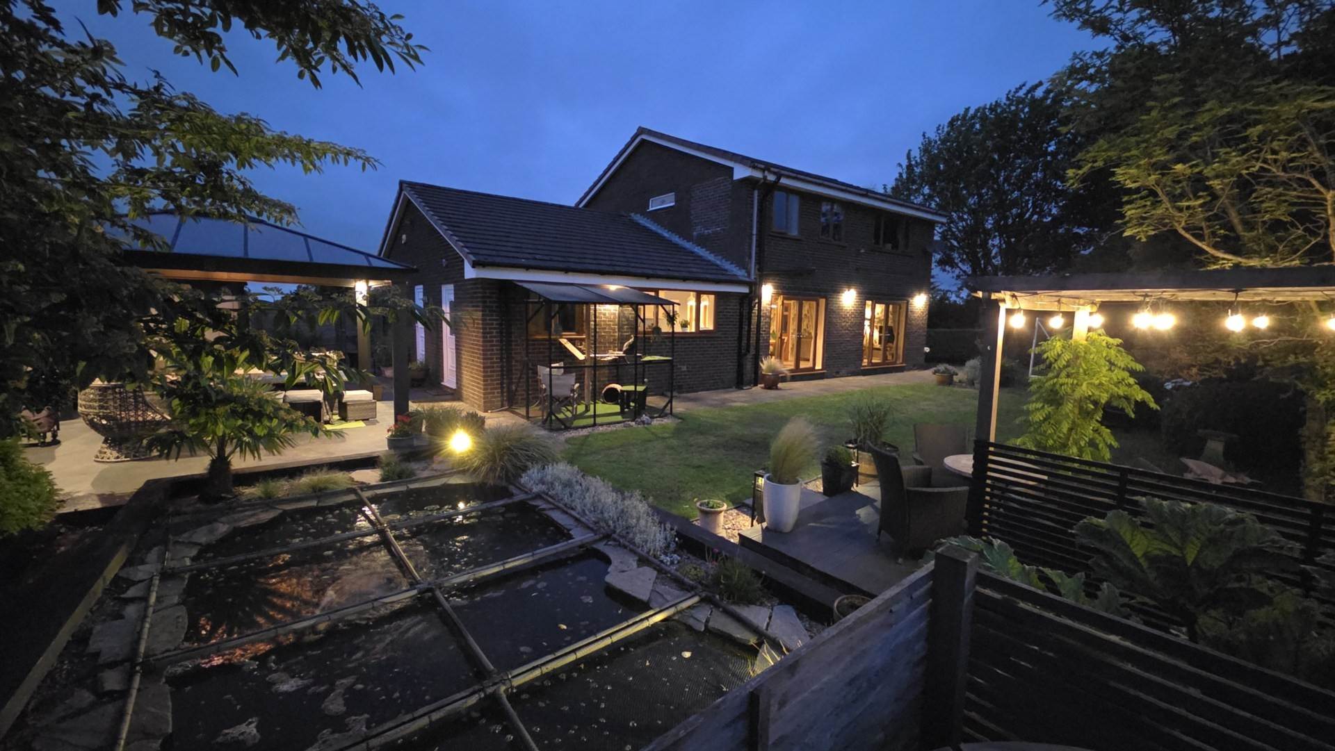 Additional Property Image 4 bedroom Detached for sale in Oldham 36