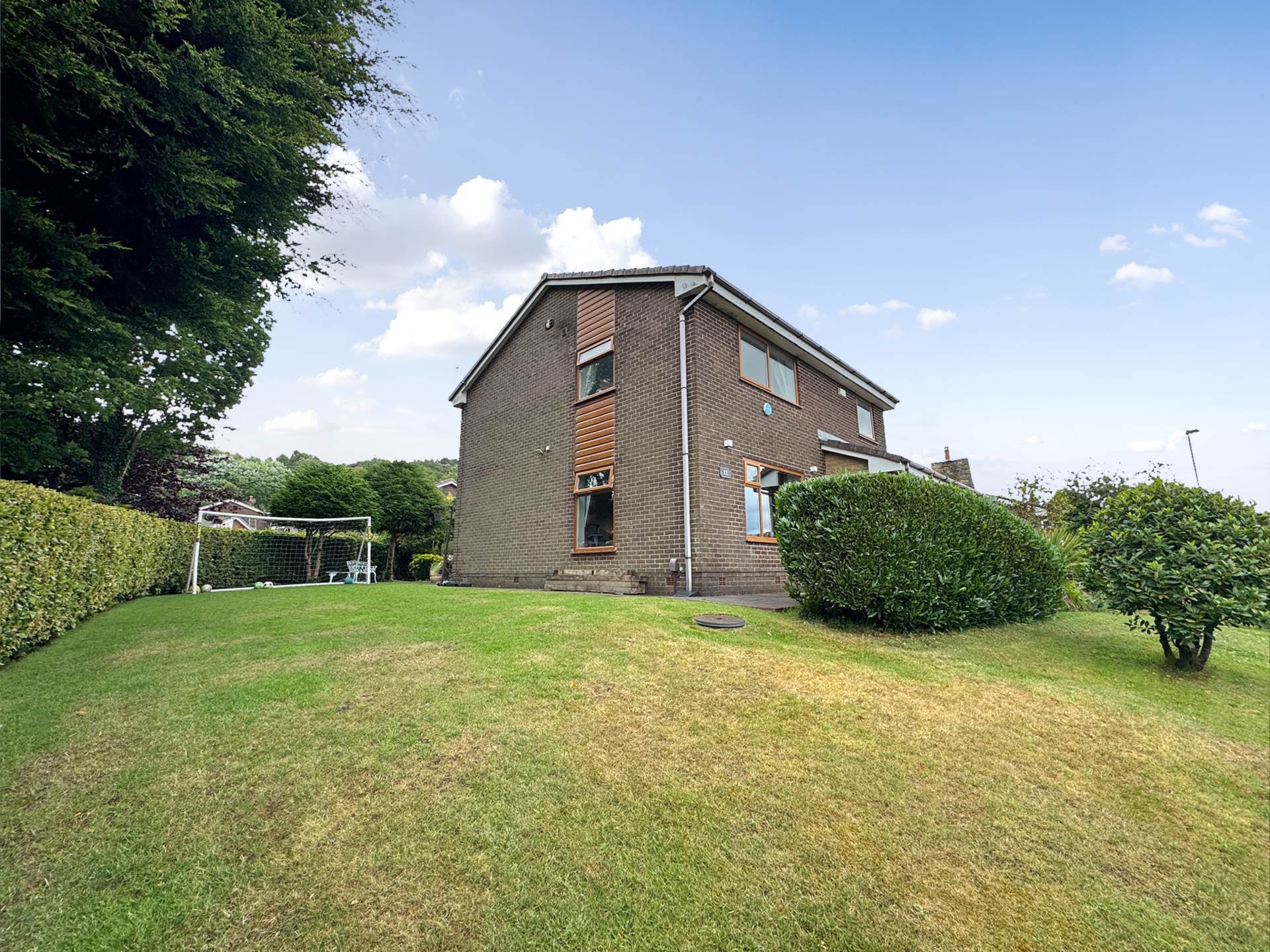 Additional Property Image 4 bedroom Detached for sale in Oldham 39