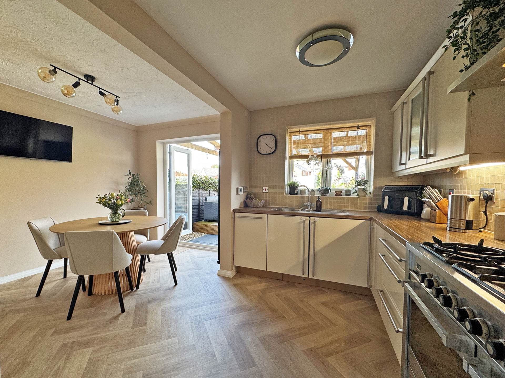 Additional Property Image 4 bedroom Detached for sale in Rochdale 7