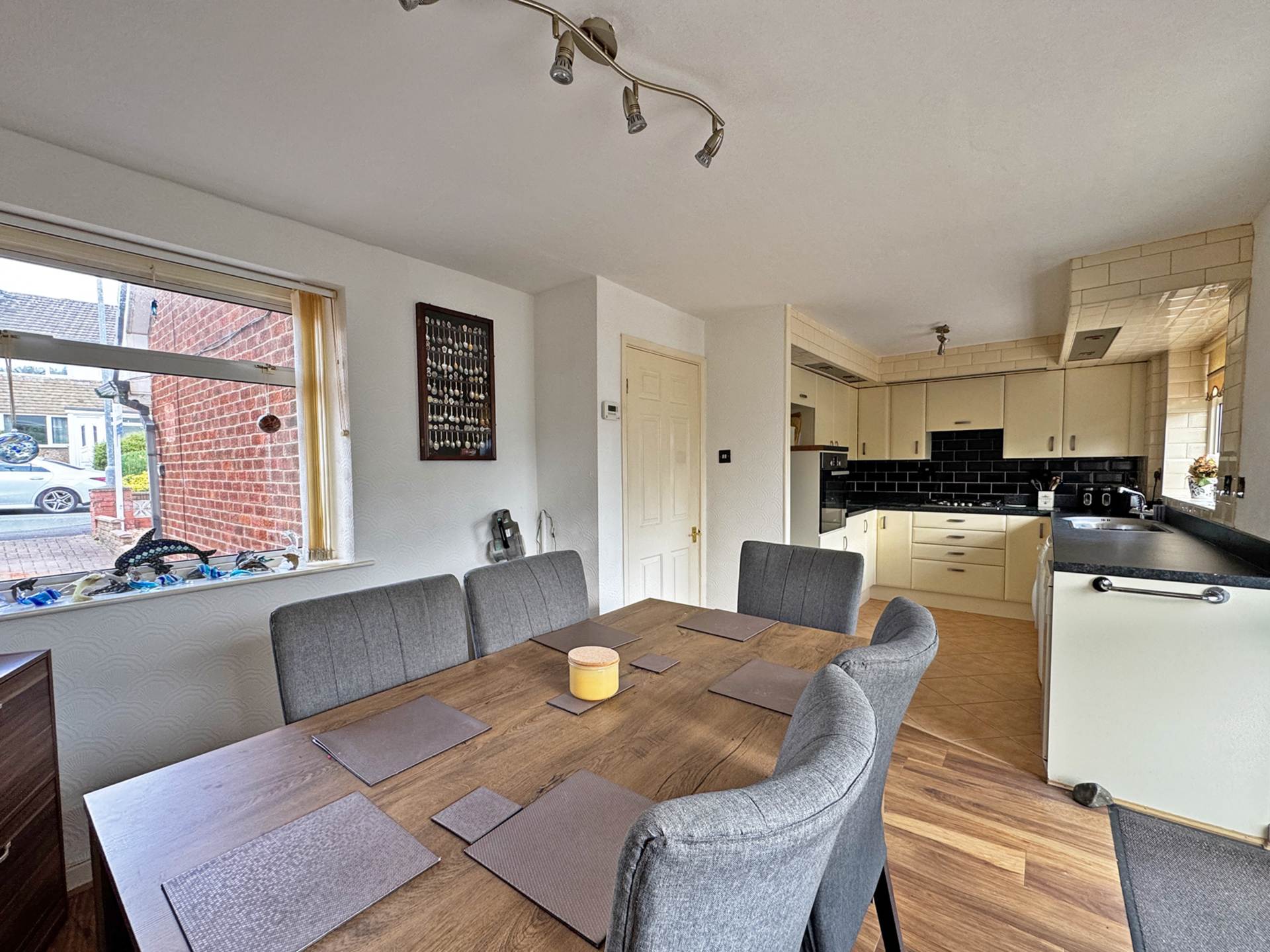 Additional Property Image 3 bedroom Semi Detached for sale in Oldham 5