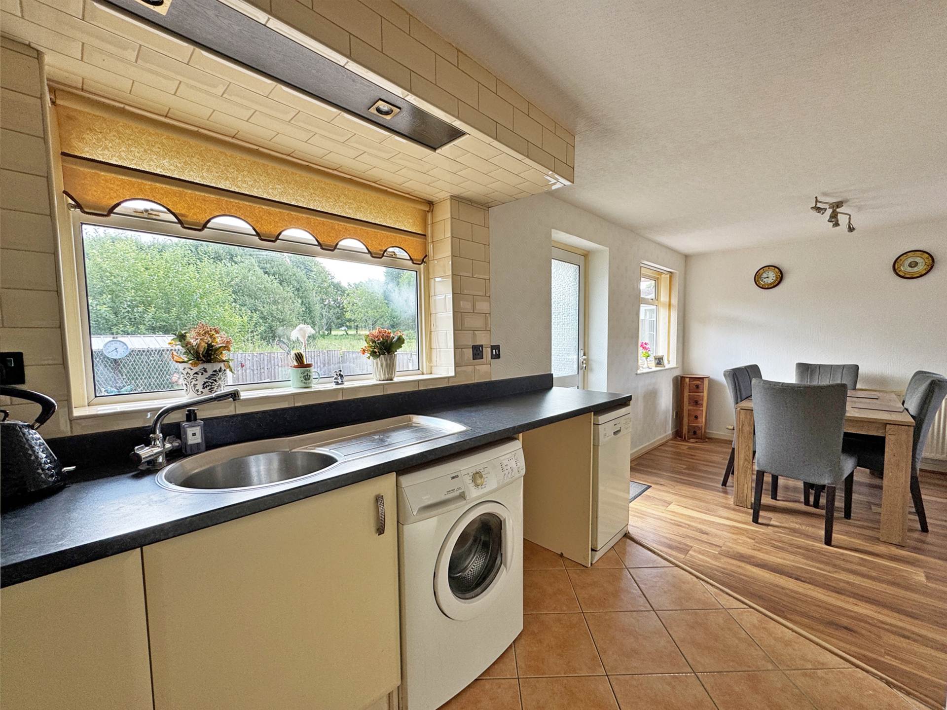 Additional Property Image 3 bedroom Semi Detached for sale in Oldham 6
