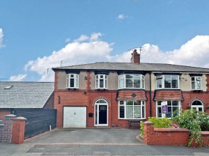 4 bedroom Semi Detached for sale in Oldham