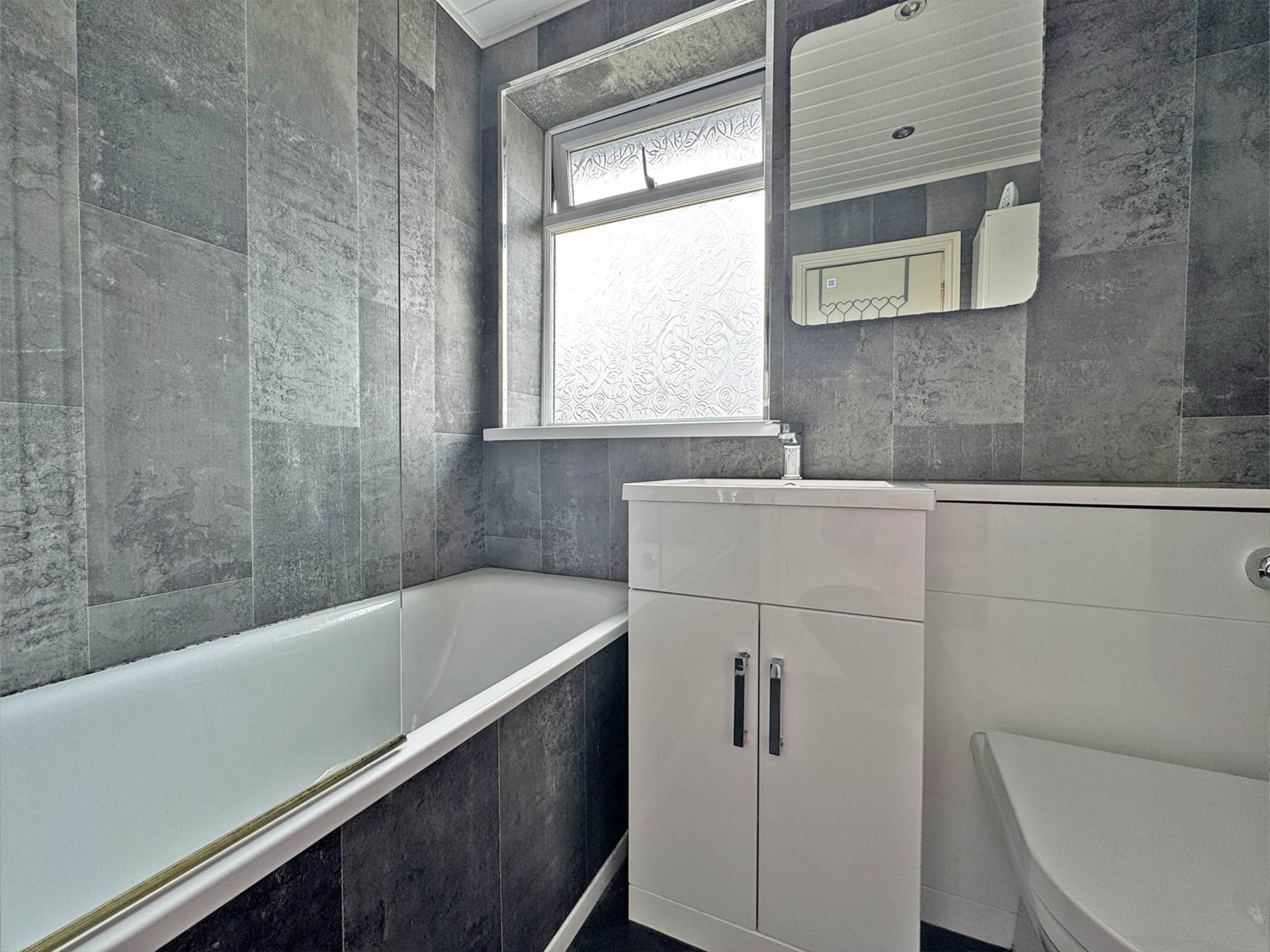 Additional Property Image 4 bedroom Semi Detached for sale in Manchester 7