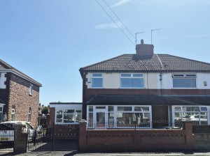 4 bedroom Semi Detached for sale in Manchester