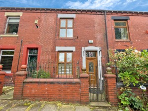 3 bedroom Terraced to rent in Oldham