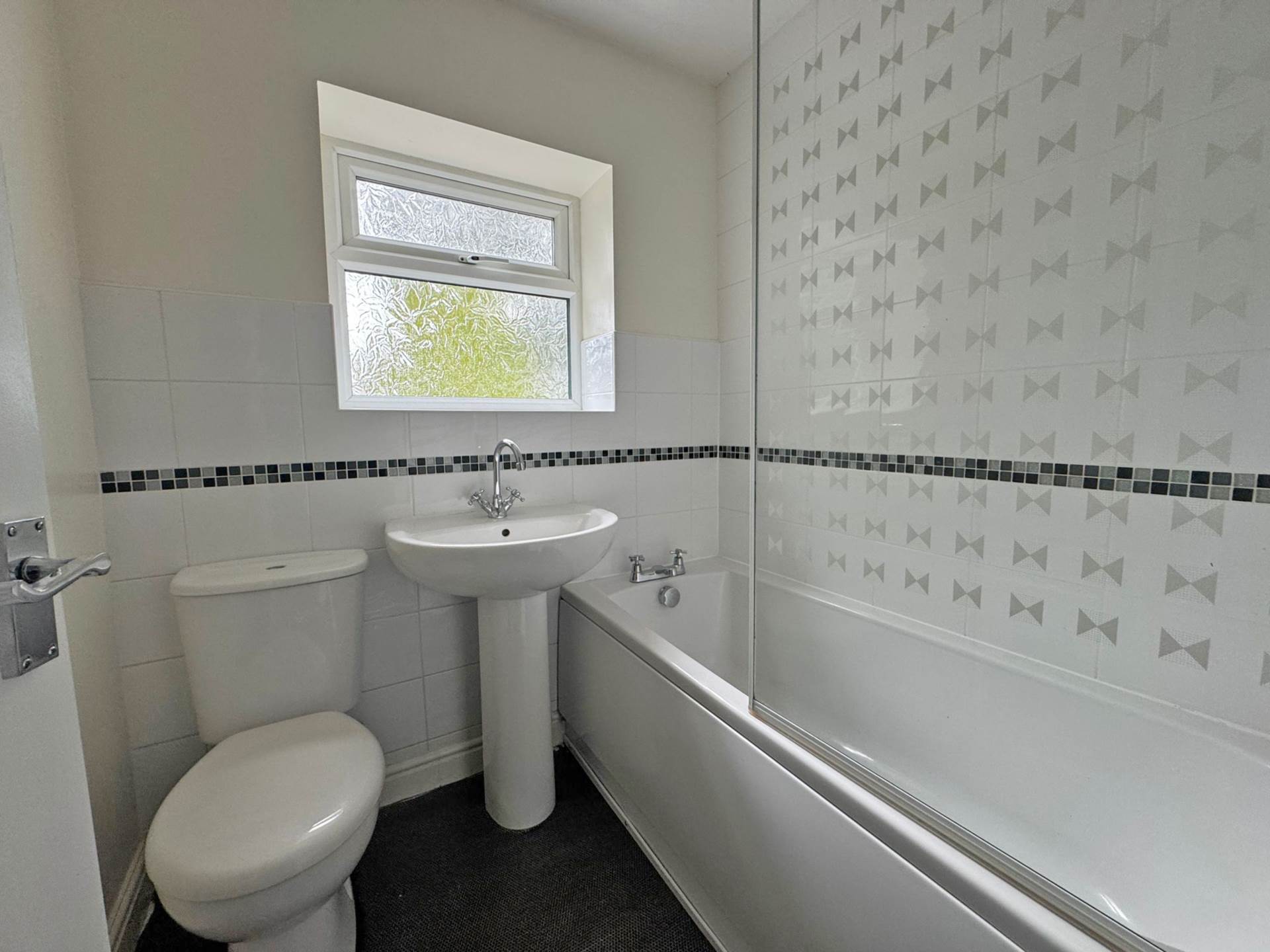 Additional Property Image 2 bedroom Terraced to rent in Oldham 11