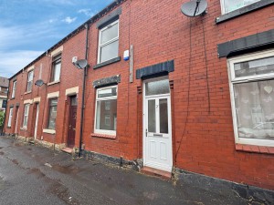 2 bedroom Terraced to rent in Oldham
