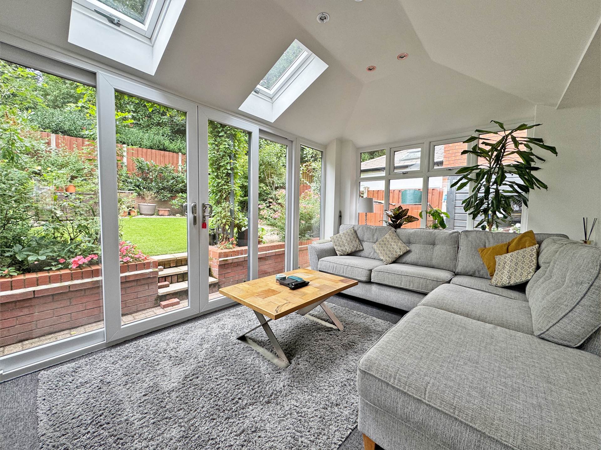 Additional Property Image 3 bedroom Detached for sale in Oldham 6