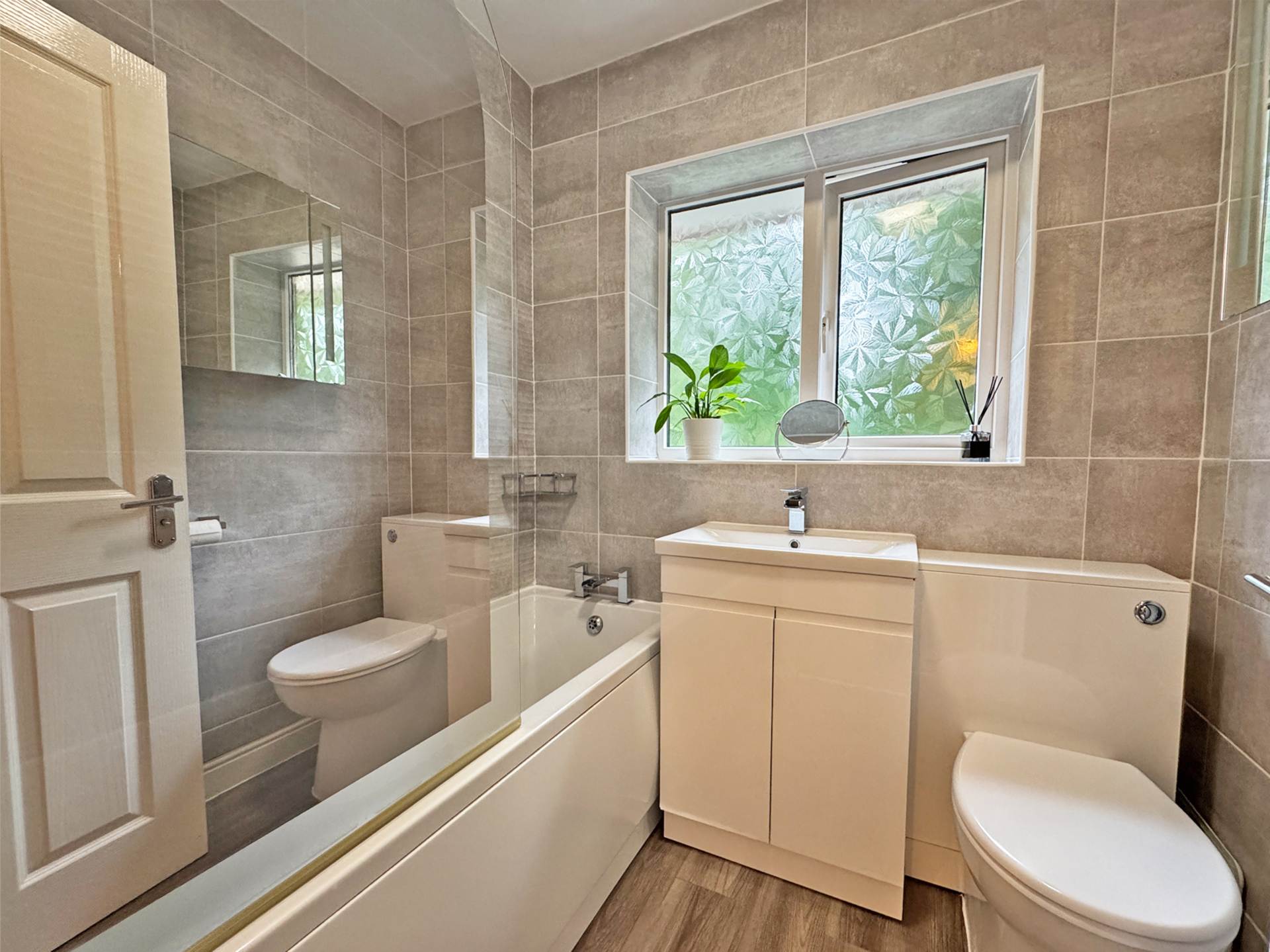 Additional Property Image 3 bedroom Detached for sale in Oldham 11