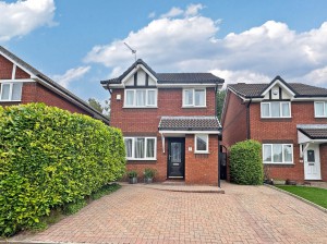 3 bedroom Detached for sale in Oldham