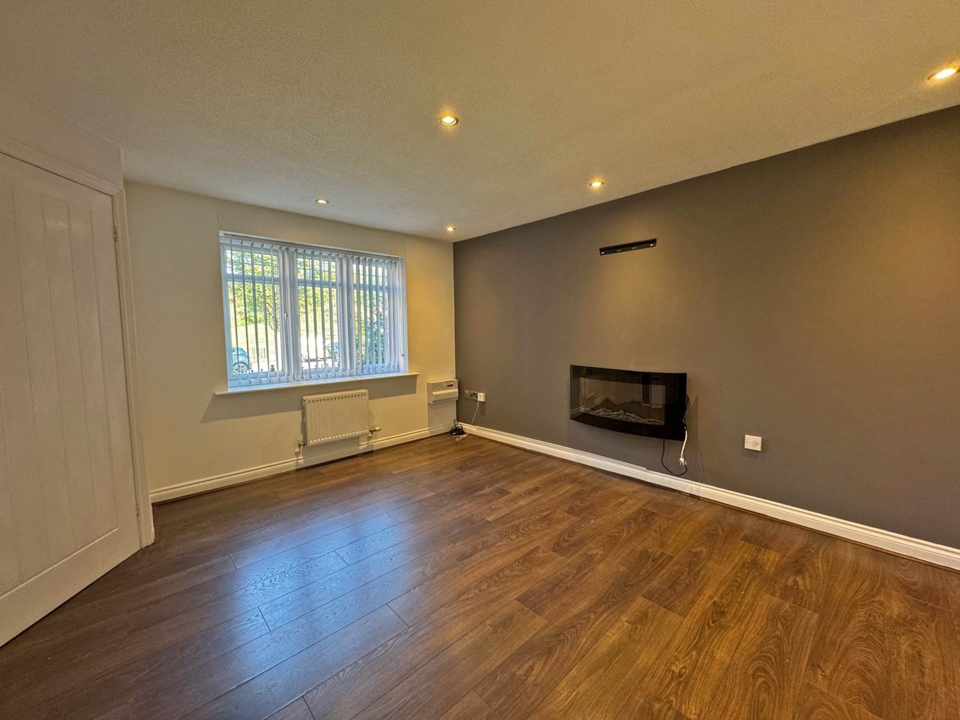 Additional Property Image 3 bedroom Terraced to rent in Oldham 2