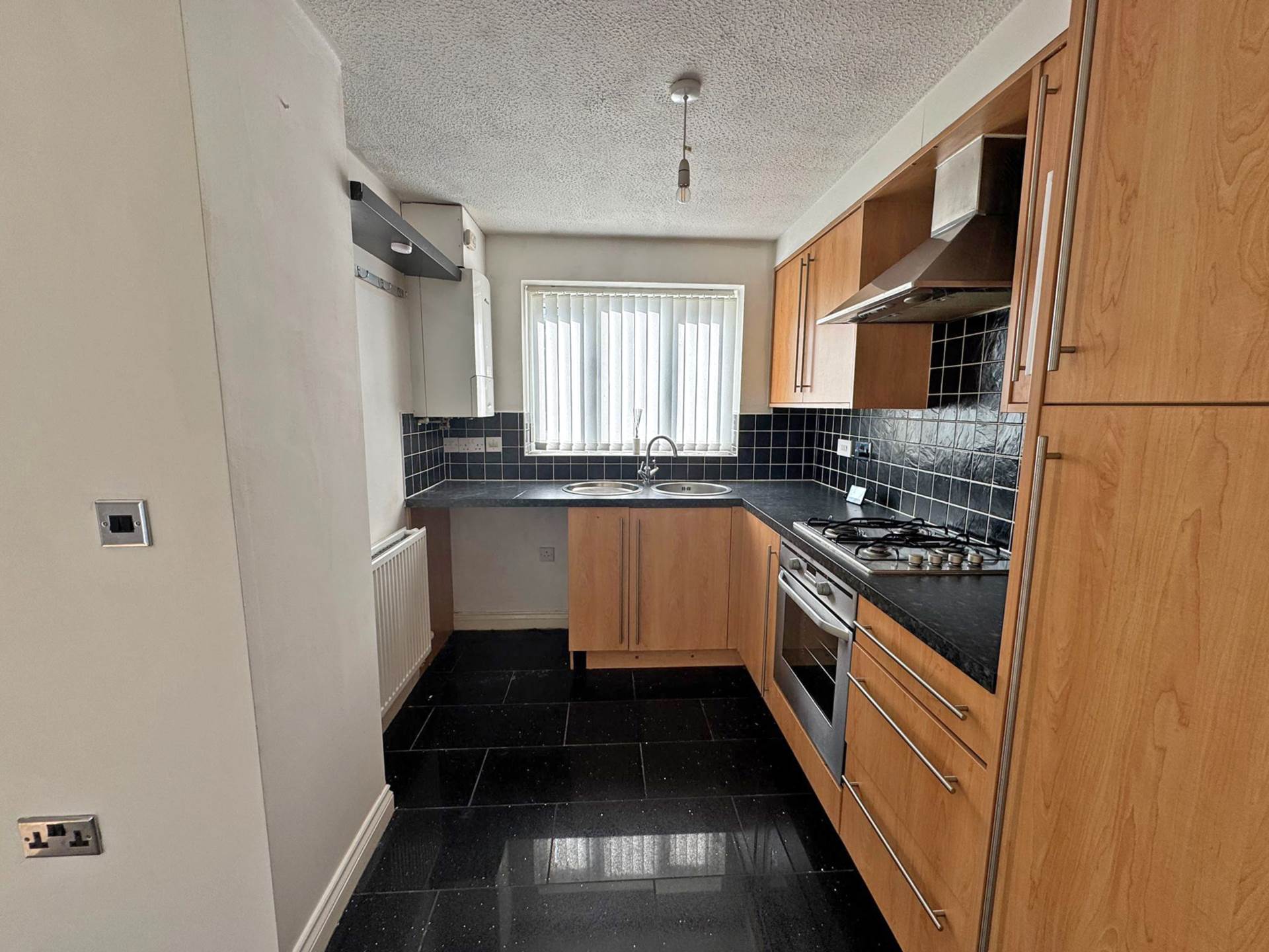 Additional Property Image 3 bedroom Terraced to rent in Oldham 7