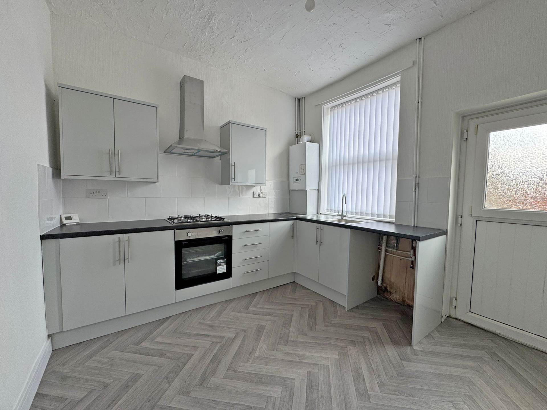 Additional Property Image 2 bedroom Terraced to rent in Oldham 5