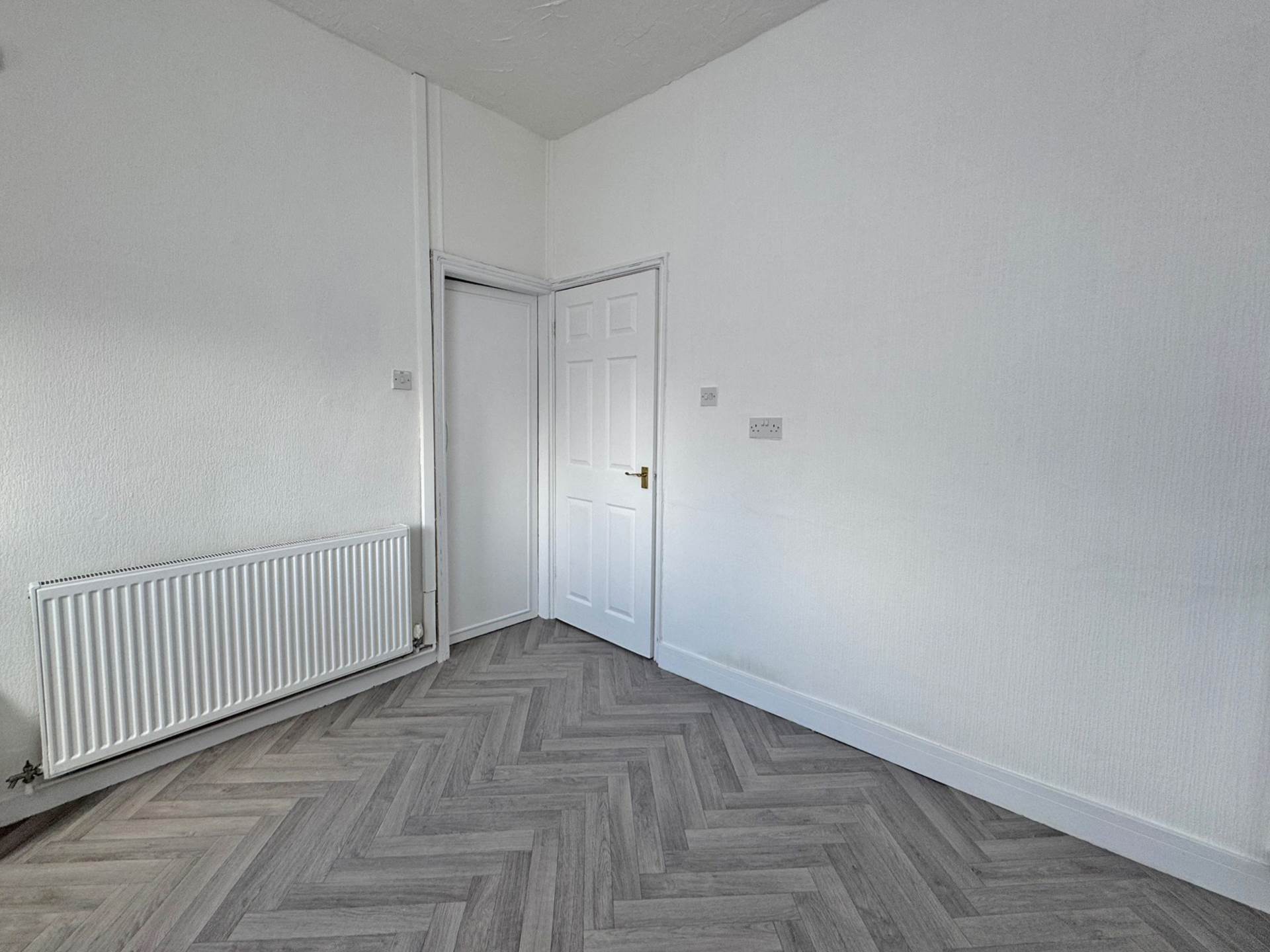Additional Property Image 2 bedroom Terraced to rent in Oldham 6