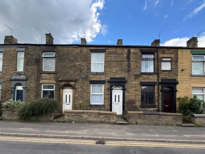 2 bedroom Terraced to rent in Oldham
