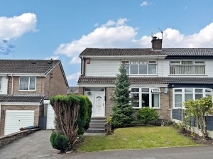 3 bedroom Semi Detached for sale in Oldham