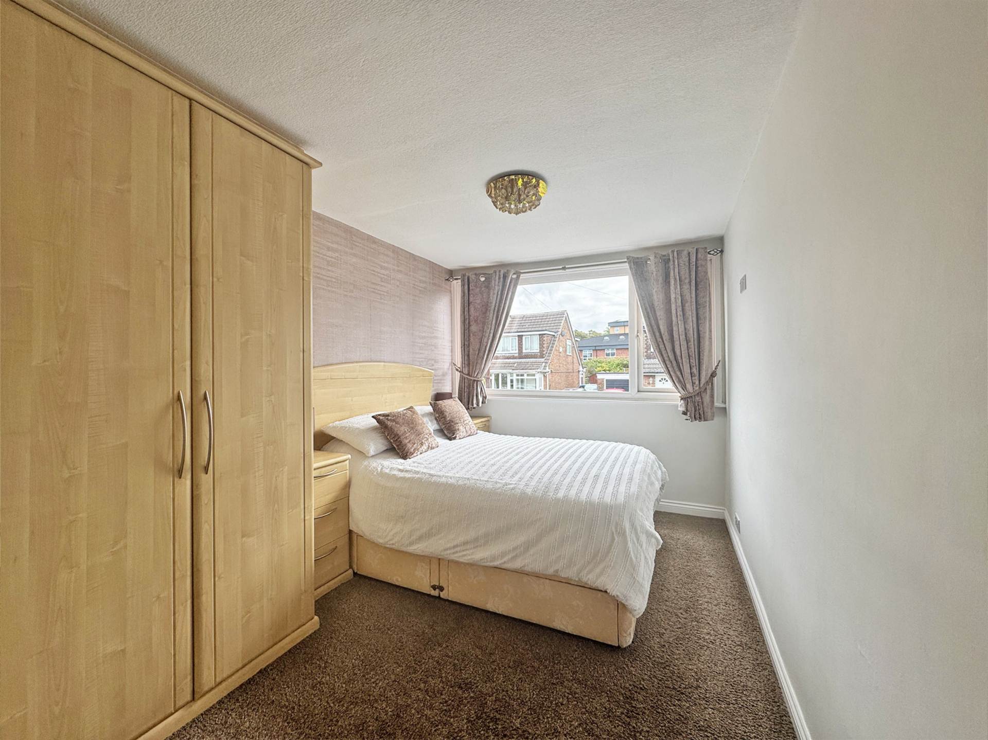 Additional Property Image 4 bedroom Semi Detached for sale in Oldham 12