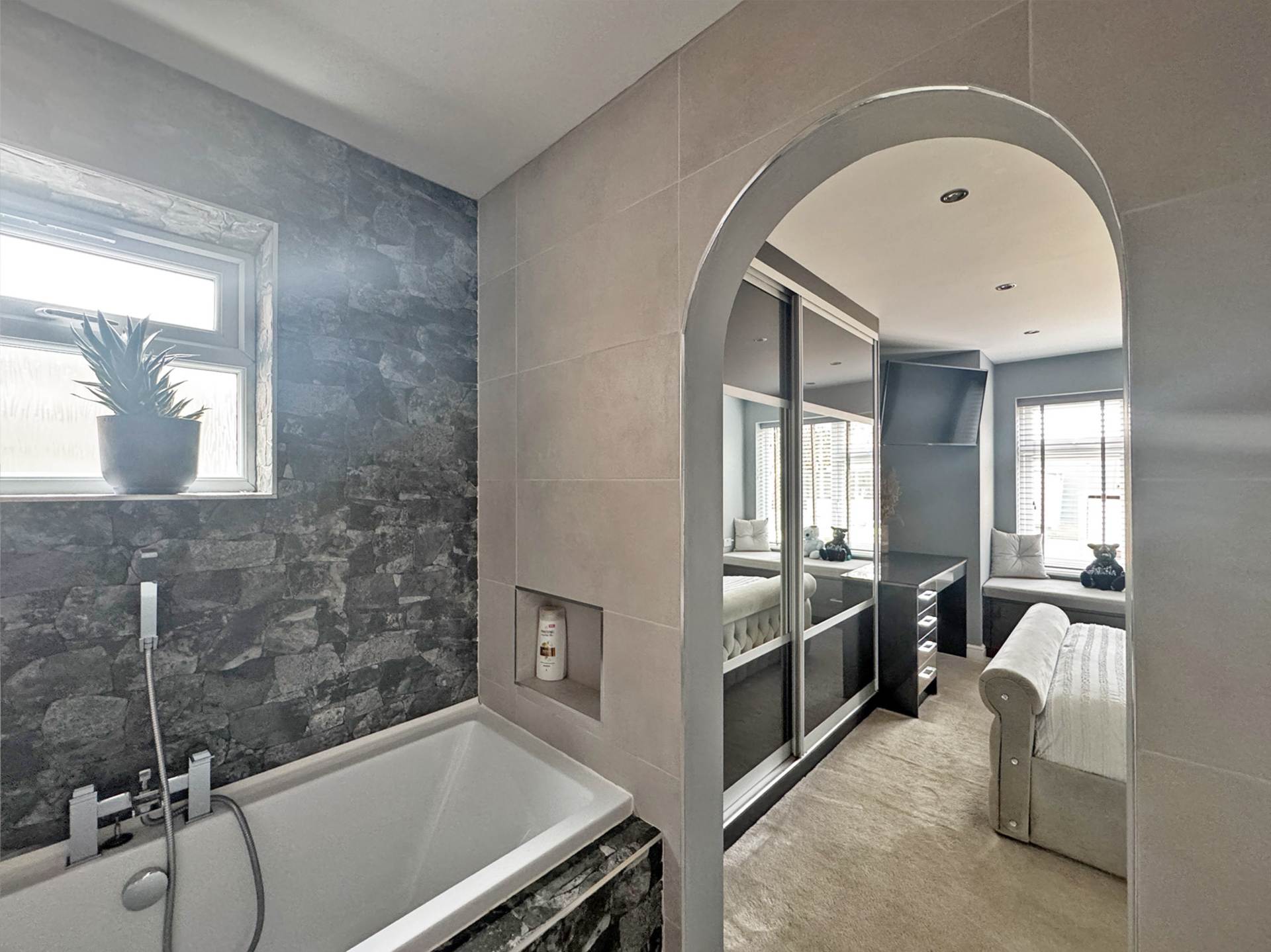 Additional Property Image 4 bedroom Semi Detached for sale in Oldham 13