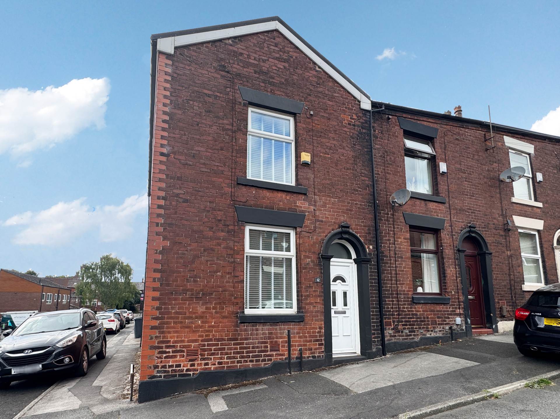 2 bedroom End of Terrace for sale in Oldham