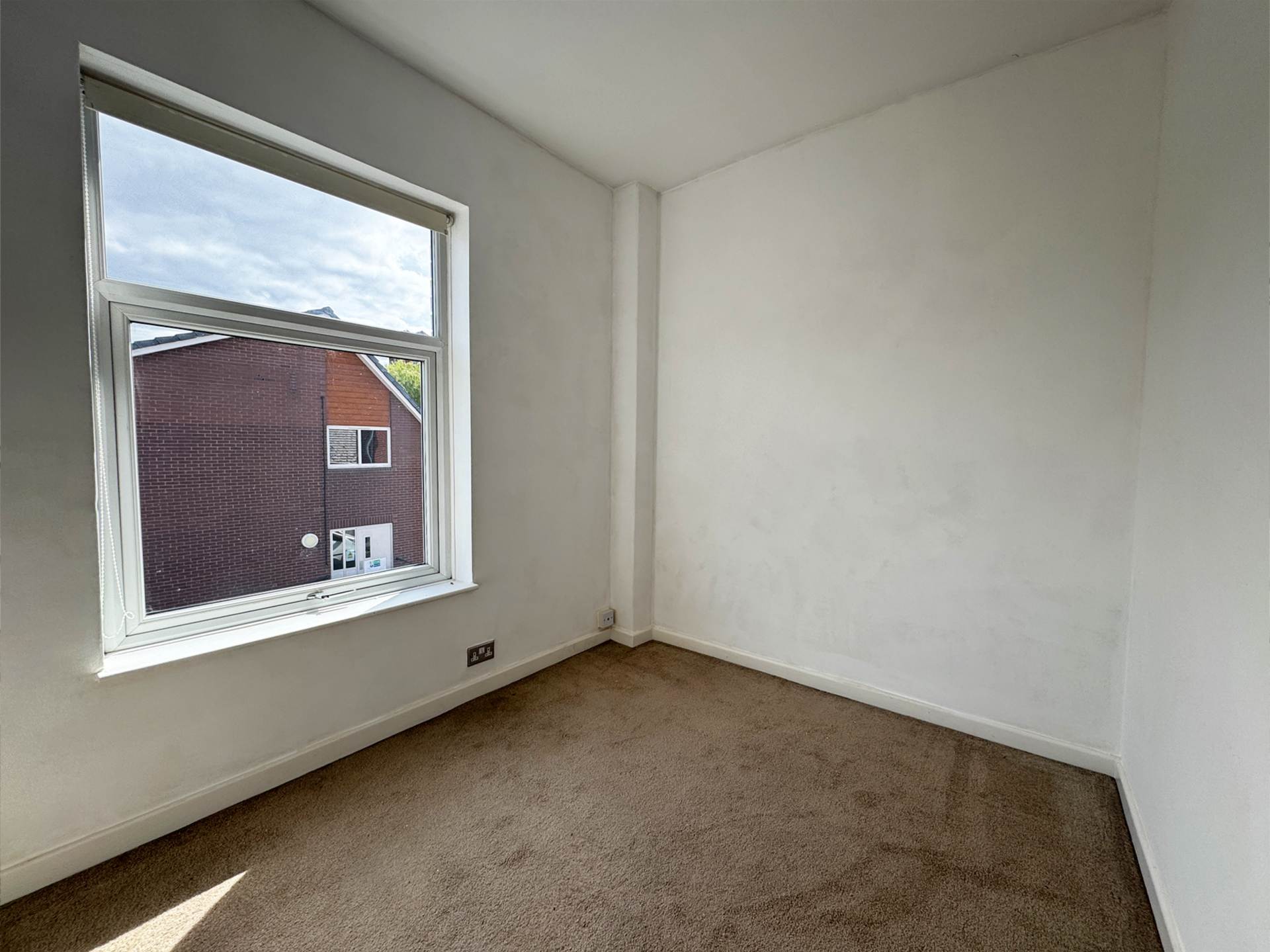 Additional Property Image 2 bedroom End of Terrace for sale in Oldham 9