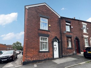 2 bedroom End of Terrace for sale in Oldham