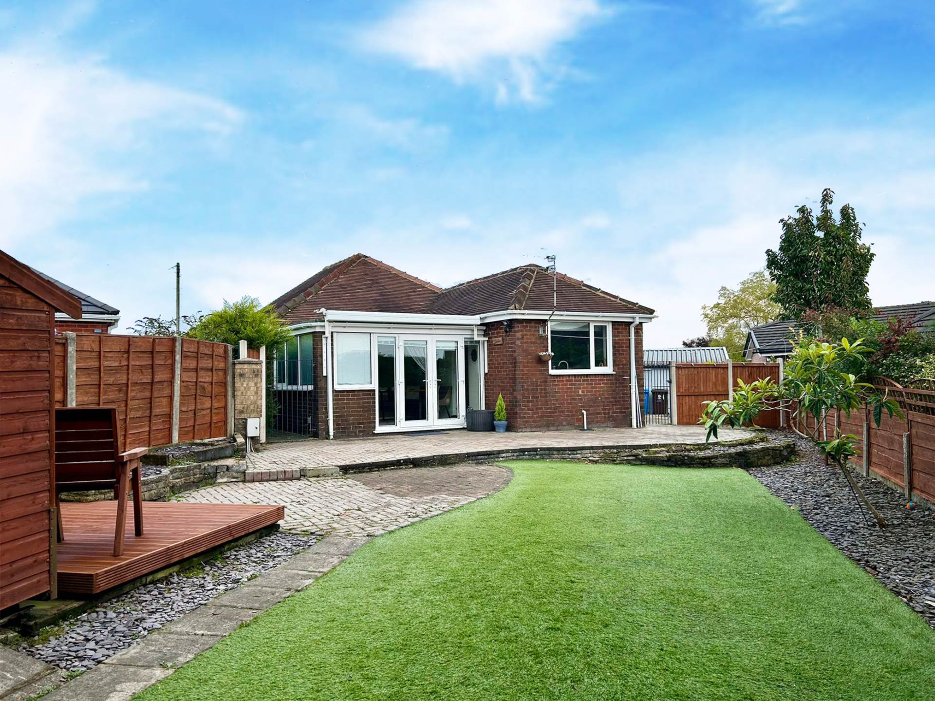 Additional Property Image 2 bedroom Bungalow for sale in Shaw 20