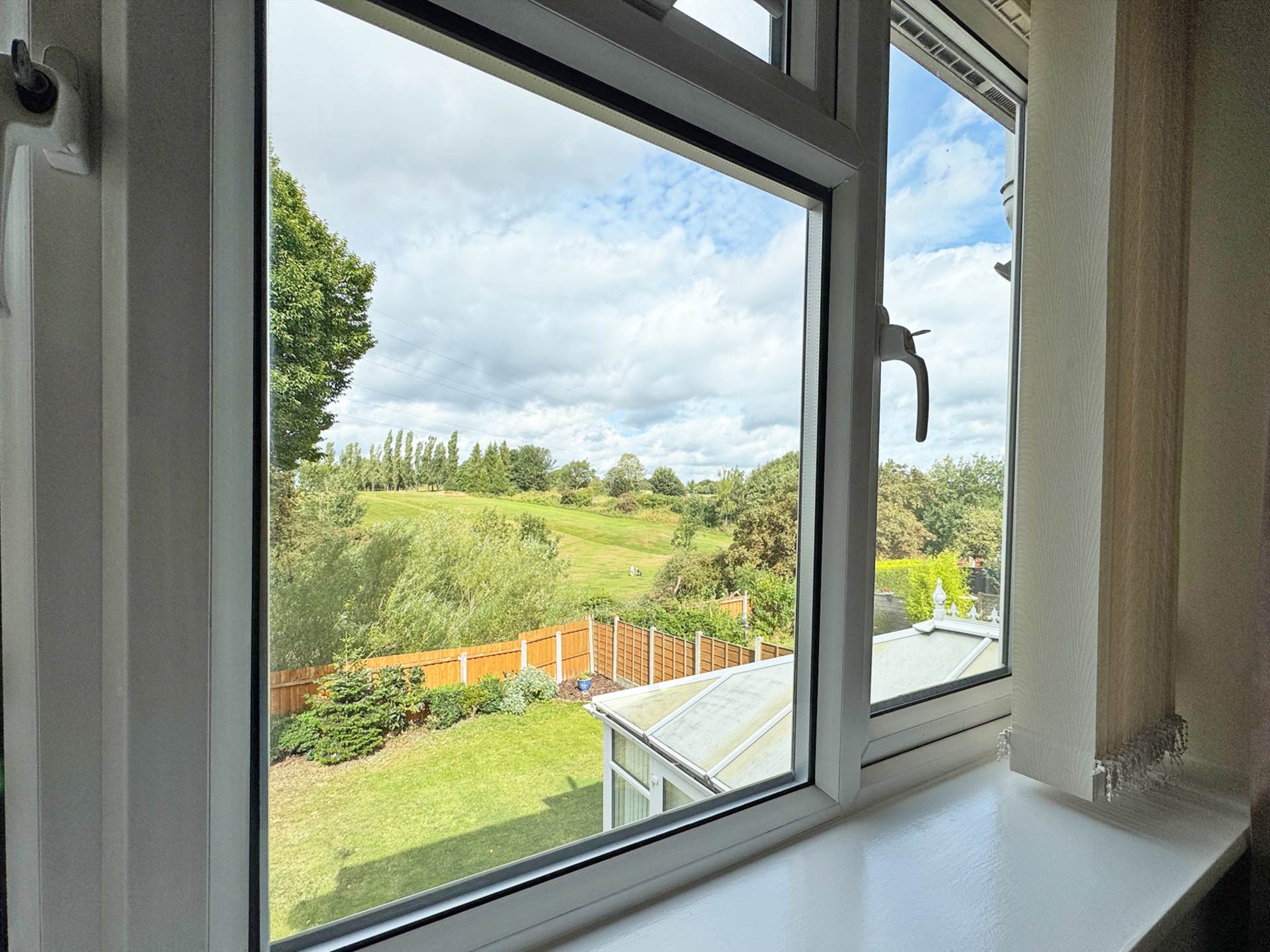 Additional Property Image 4 bedroom Detached for sale in Oldham 14