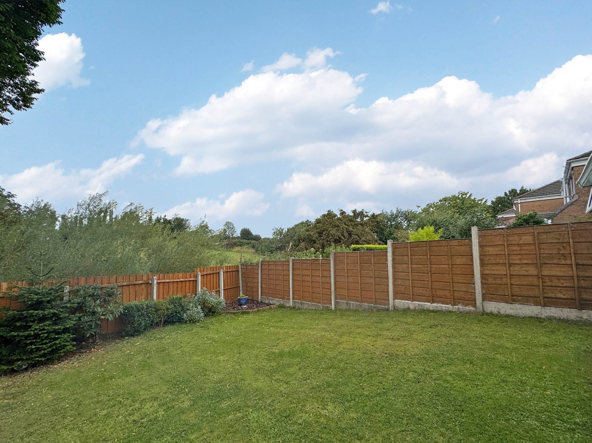 Additional Property Image 4 bedroom Detached for sale in Oldham 24