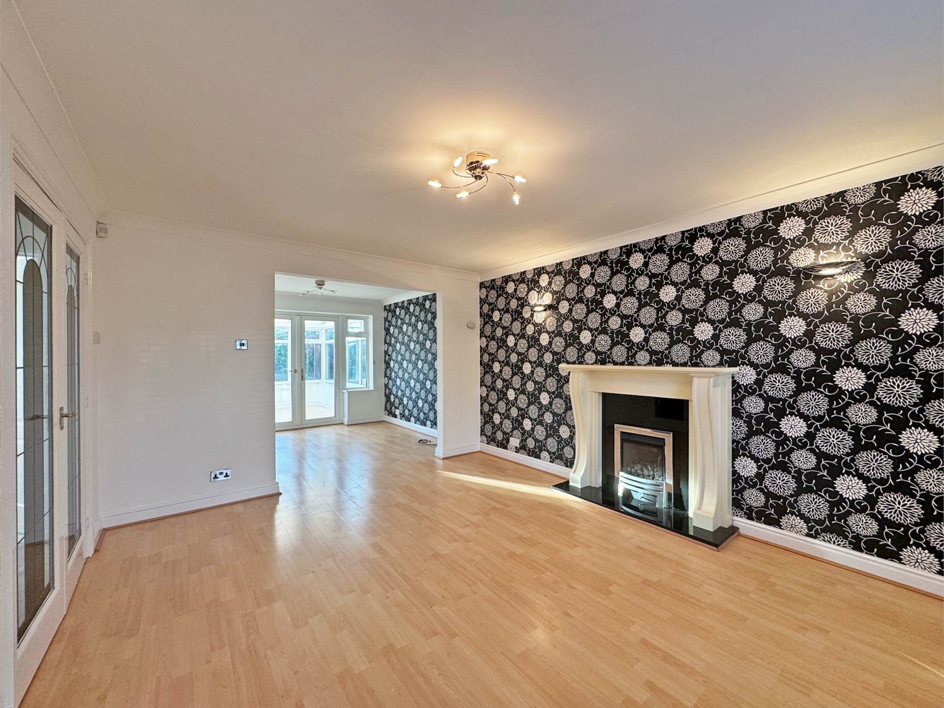 Additional Property Image 4 bedroom Detached for sale in Oldham 4