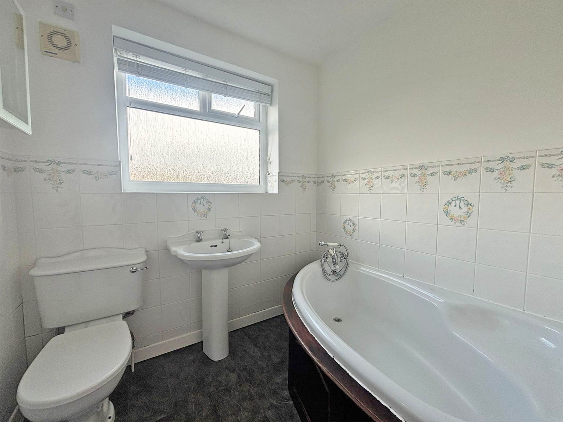 Additional Property Image 4 bedroom Detached for sale in Oldham 21