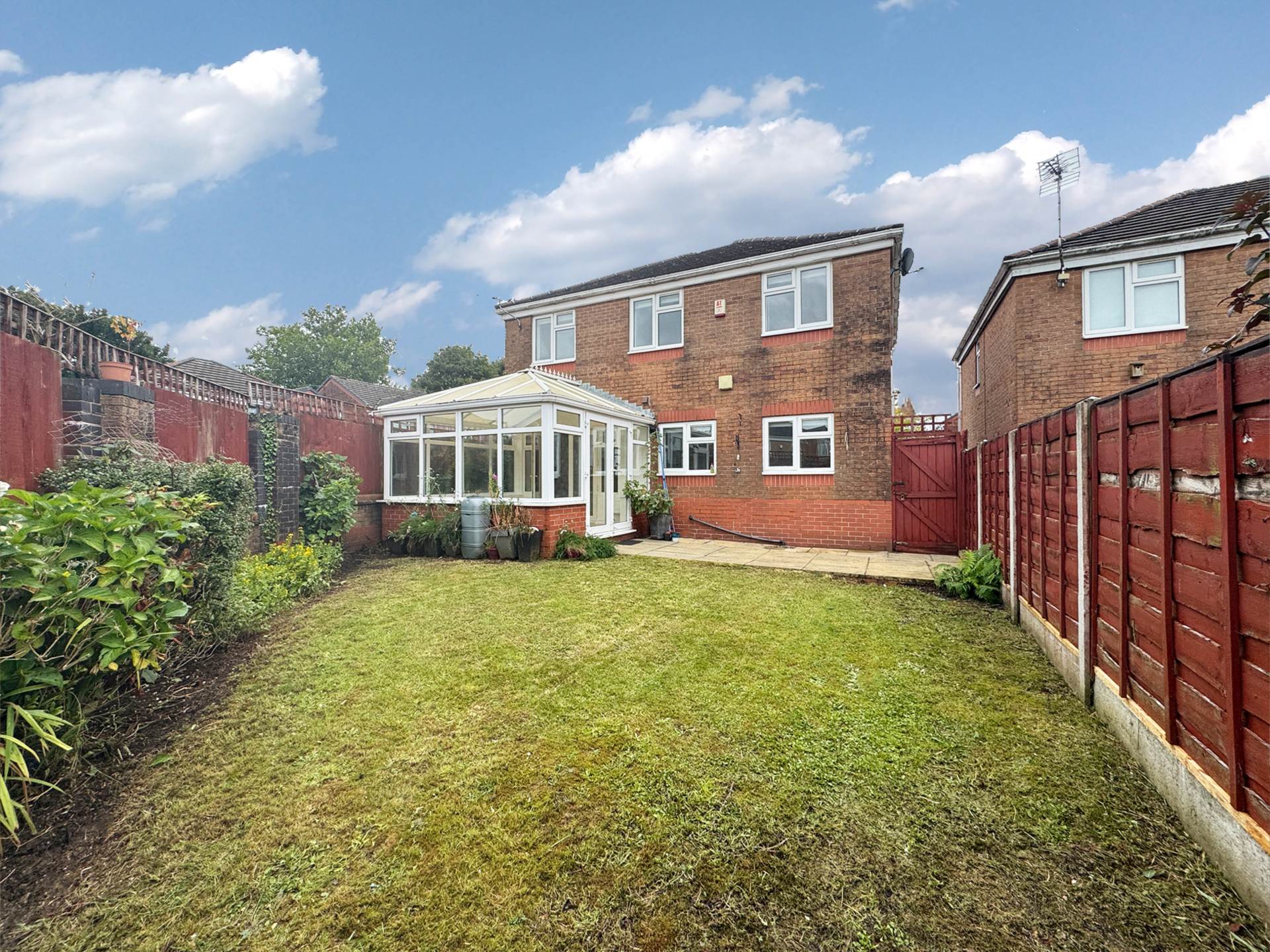 Additional Property Image 4 bedroom Detached for sale in Oldham 25