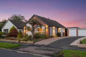 4 bedroom Detached Bungalow for sale in Littleborough