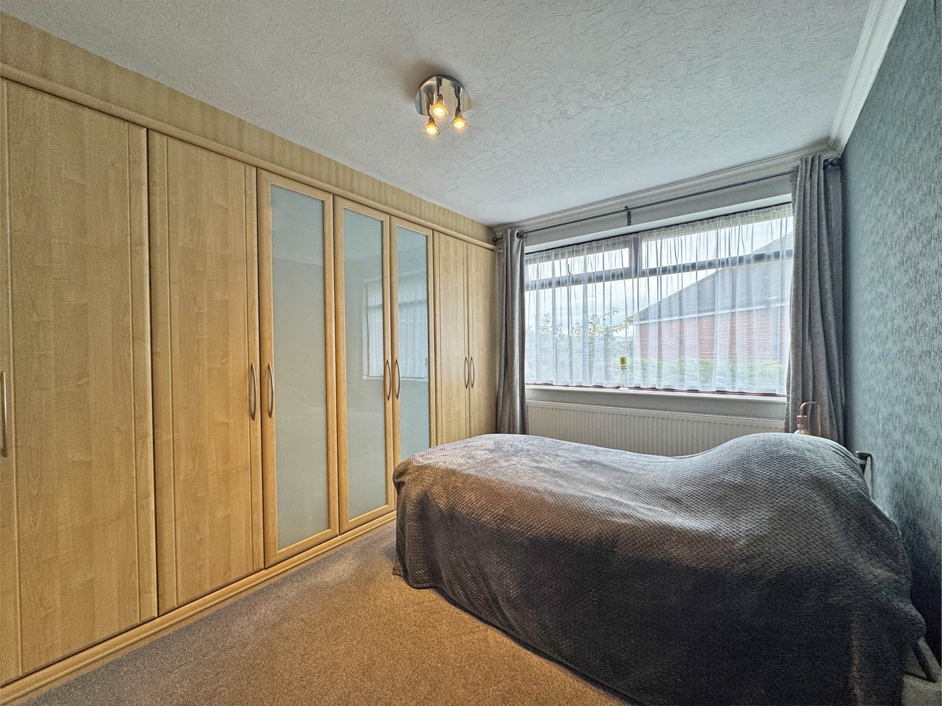 Additional Property Image 3 bedroom Detached Bungalow for sale in Oldham 8