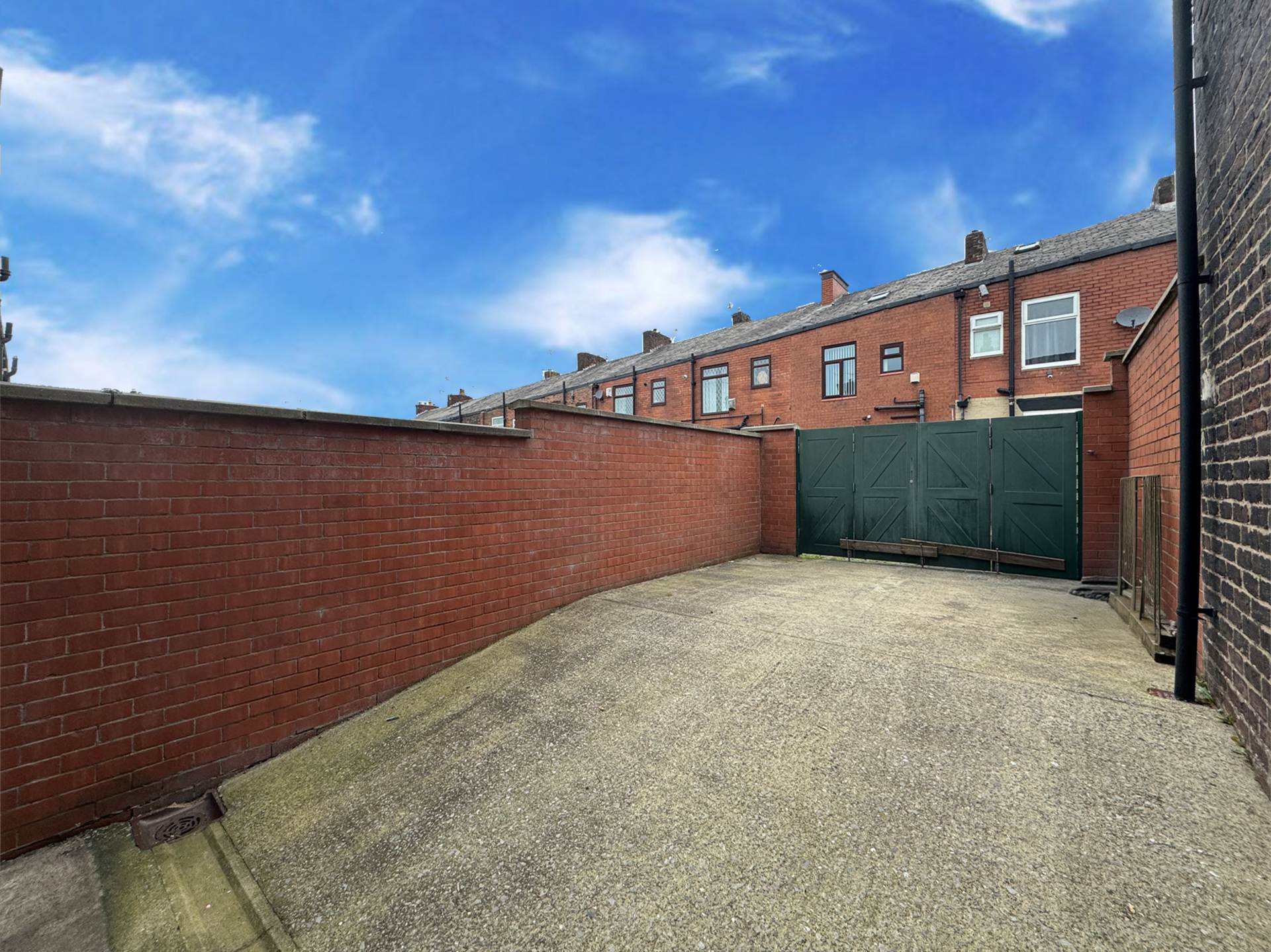 Additional Property Image 2 bedroom Terraced for sale in Oldham 10
