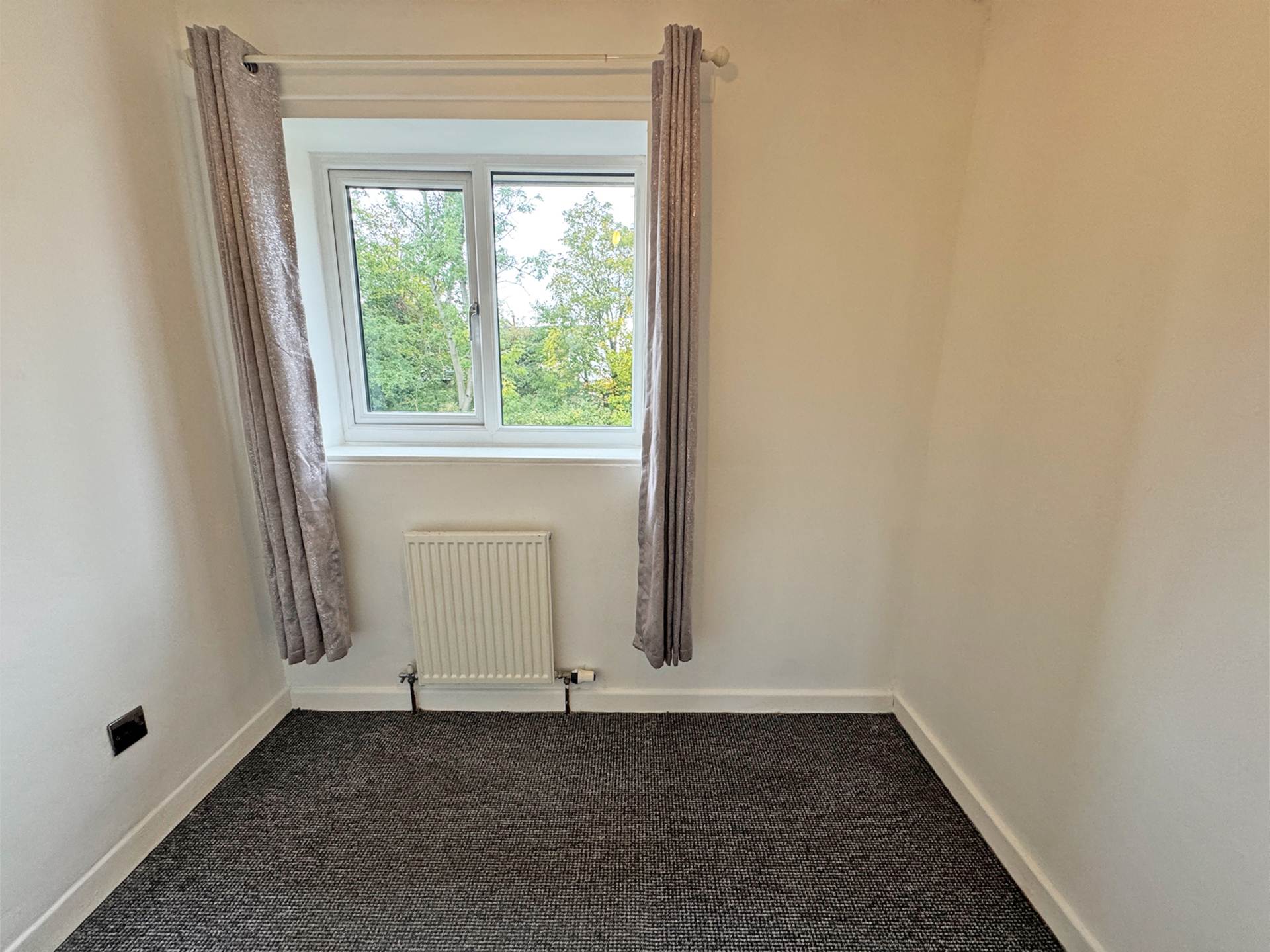 Additional Property Image 3 bedroom Semi Detached for sale in Oldham 4