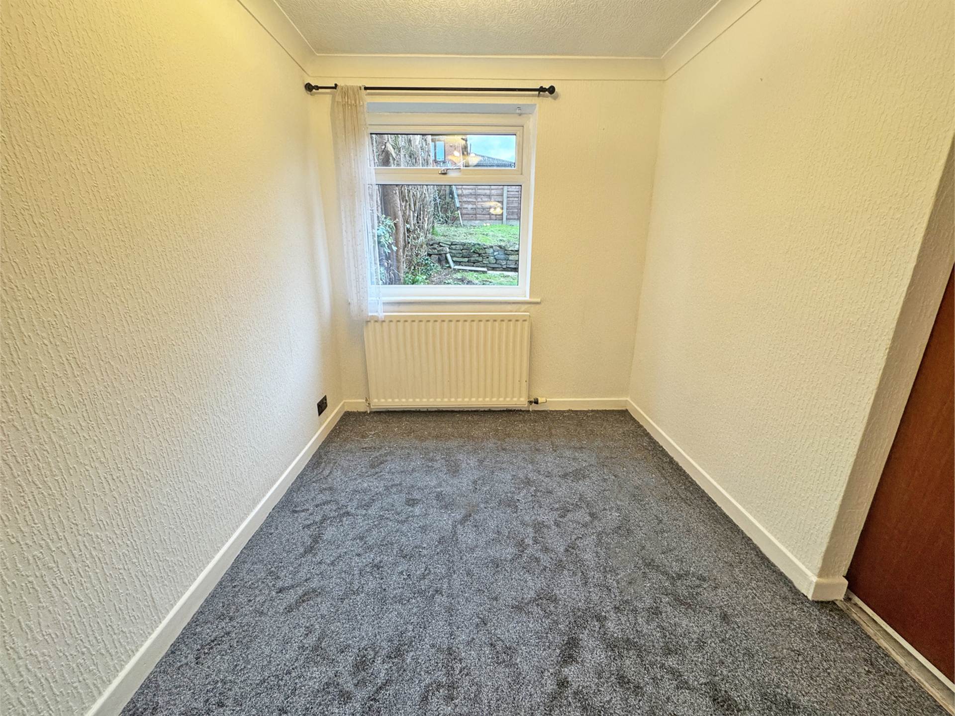 Additional Property Image 3 bedroom Semi Detached for sale in Oldham 7