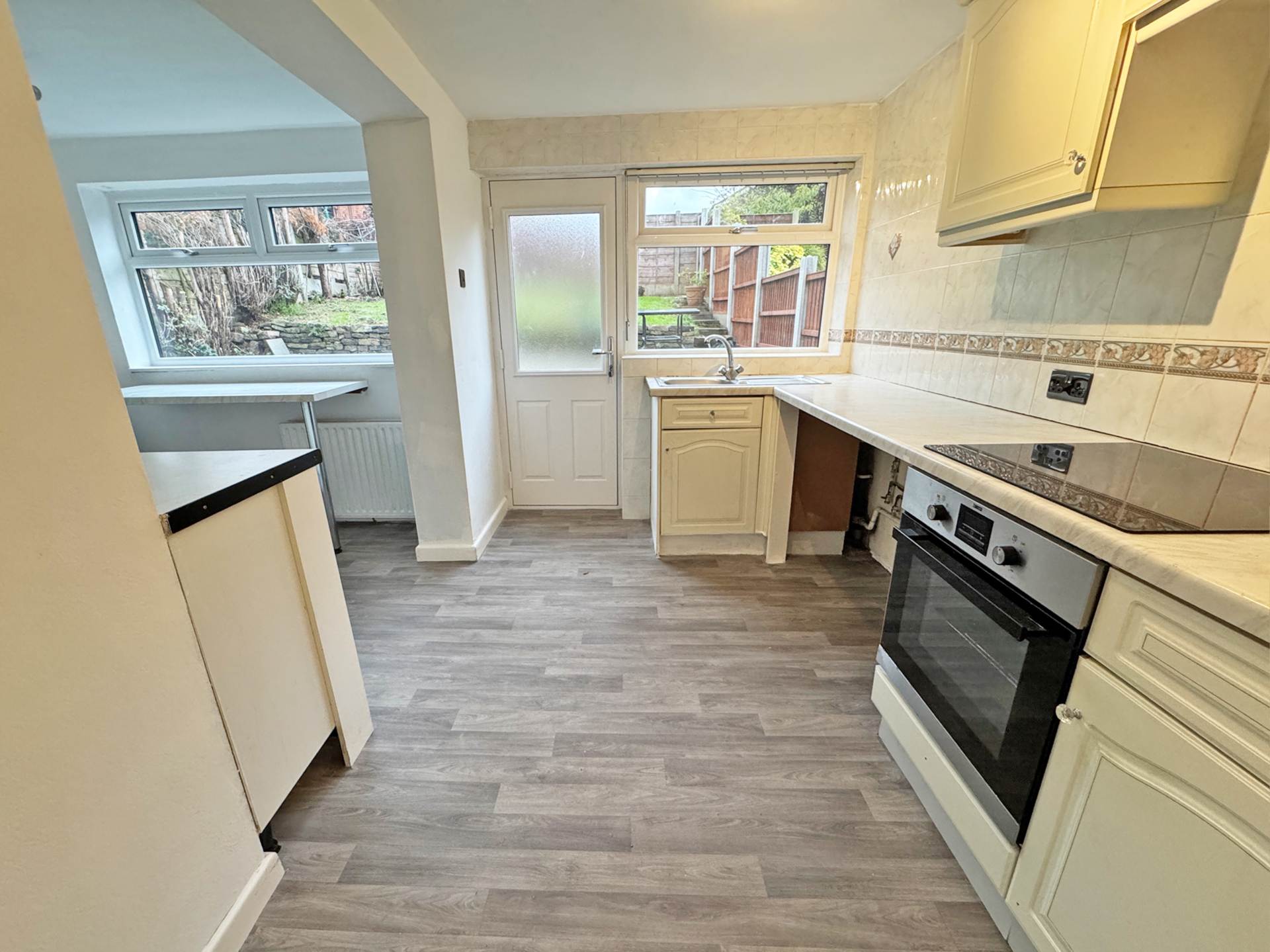 Additional Property Image 3 bedroom Semi Detached for sale in Oldham 9